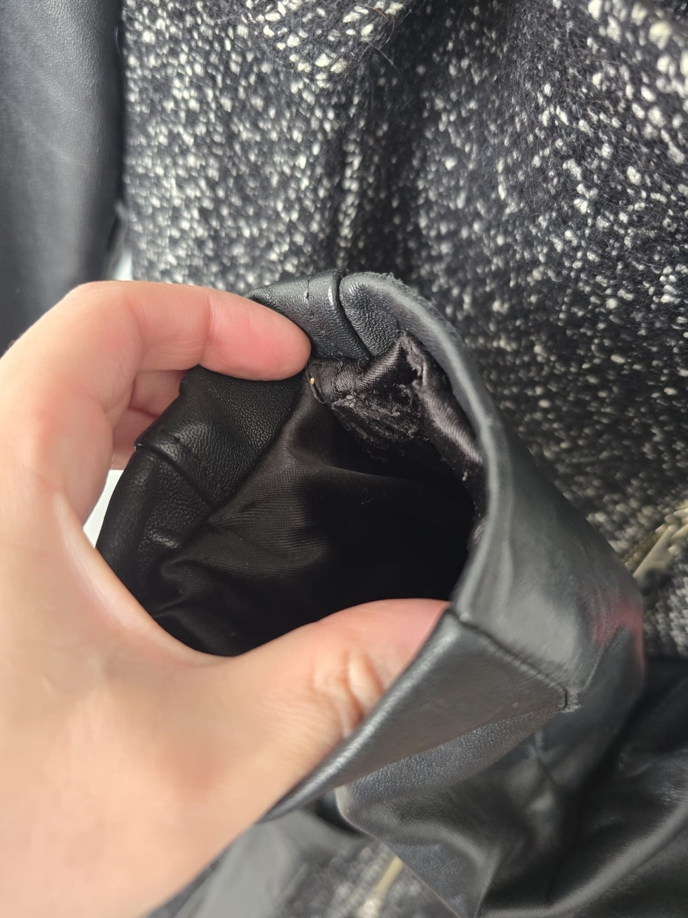 ๐จ๐ฆ Mackage Wool Blend Coat w/ Genuine Lambskin Leather Sleeves Belted - Picture 14 of 14
